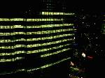 夜中12時だというのに、東京は働いている(ホテルの窓から撮影)